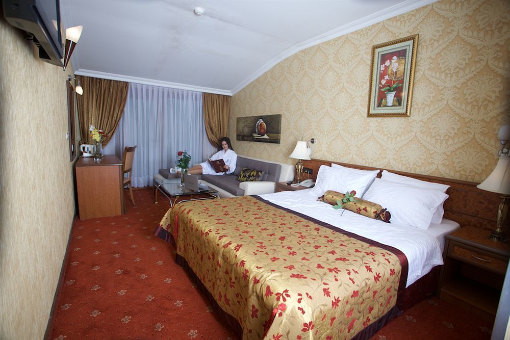 Grand Hilarium Hotel Истанбул Екстериор снимка